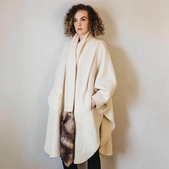 80s Heirloom Ivory Wool Blend Cape Style Winter Coat